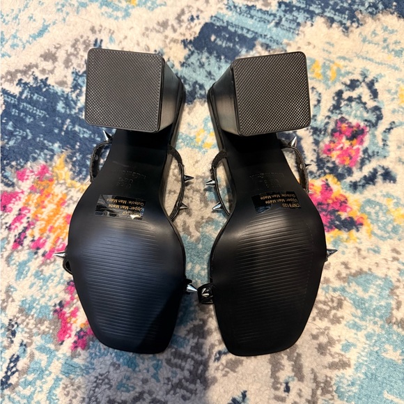 PLT Heels - Picture 3 of 4